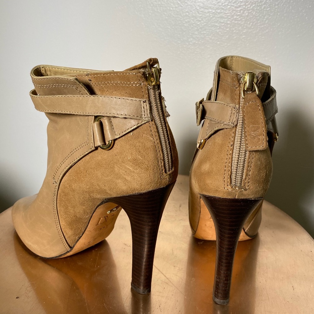 DVF Boots - Picture 3 of 4